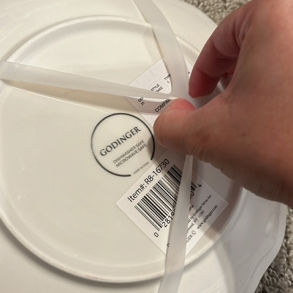 Pink Scallop Bow - Coquette Godinger Set of Four 8 Inch Plates - Picture 4 of 4